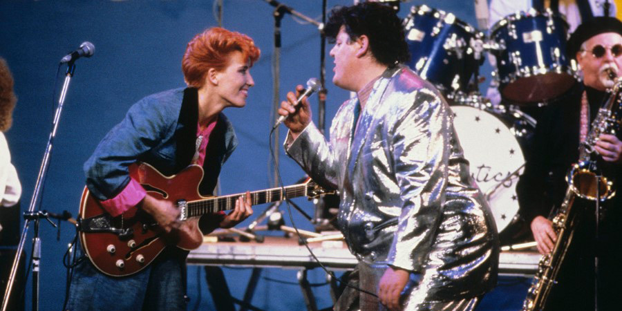 Tutti Frutti. Image shows from L to R: Suzi Kettles (Emma Thompson), Danny McGlone (Robbie Coltrane). Tutti Frutti. Image shows from L to R: Suzi Kettles (Emma Thompson), Danny McGlone (Robbie Coltrane).