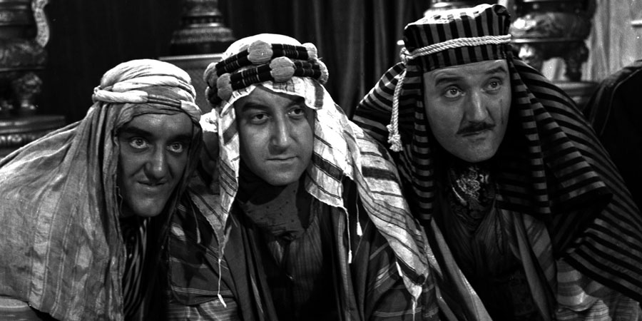 Two Way Stretch. Image shows from L to R: Lennie Price (Bernard Cribbins), Dodger Lane (Peter Sellers), George 'Jelly' Knight (David Lodge). Copyright: Studio Canal. Two Way Stretch. Image shows from L to R: Lennie Price (Bernard Cribbins), Dodger Lane (Peter Sellers), George 'Jelly' Knight (David Lodge). Copyright: Studio Canal.
