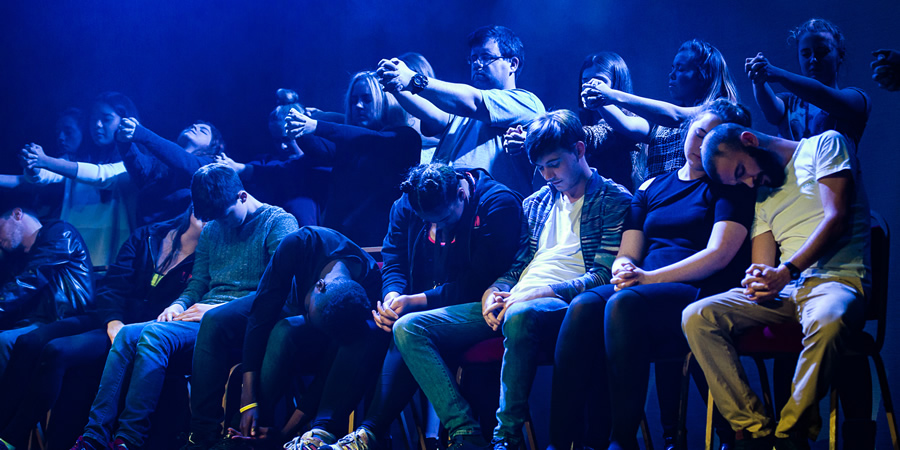 Viva Hypnosis. Copyright: Brian Roberts. Viva Hypnosis. Copyright: Brian Roberts.