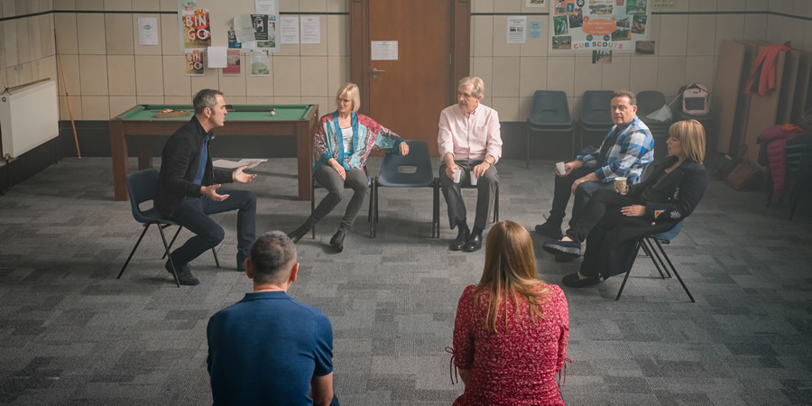 Cold Feet. Image shows from L to R: Adam Williams (James Nesbitt), Karen Marsden (Hermione Norris), David Marsden (Robert Bathurst), Pete Gifford (John Thomson), Jenny Gifford (Fay Ripley). Cold Feet. Image shows from L to R: Adam Williams (James Nesbitt), Karen Marsden (Hermione Norris), David Marsden (Robert Bathurst), Pete Gifford (John Thomson), Jenny Gifford (Fay Ripley).