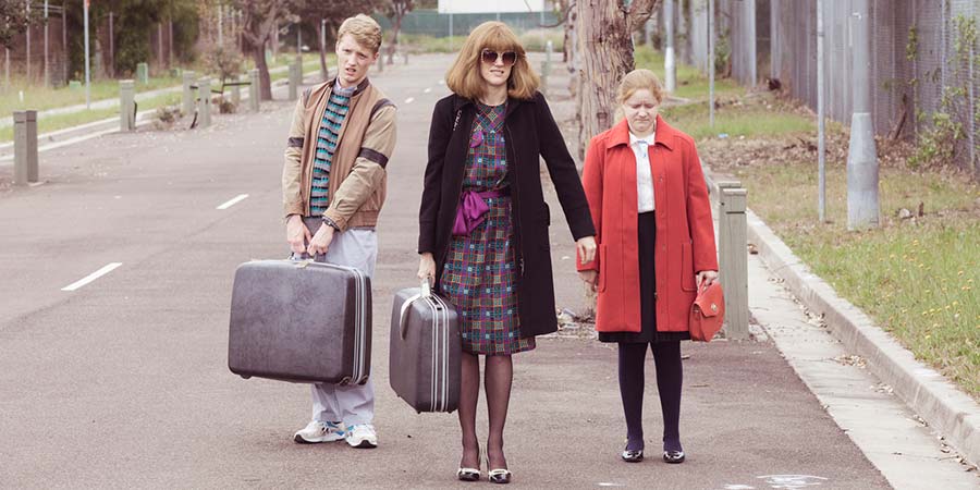Frayed. Image shows from L to R: Lenny Burbeck (Frazer Hadfield), Sammy Burbeck (Sarah Kendall), Tess Burbeck (Maggie Ireland-Jones). Copyright: Merman. Frayed. Image shows from L to R: Lenny Burbeck (Frazer Hadfield), Sammy Burbeck (Sarah Kendall), Tess Burbeck (Maggie Ireland-Jones). Copyright: Merman.