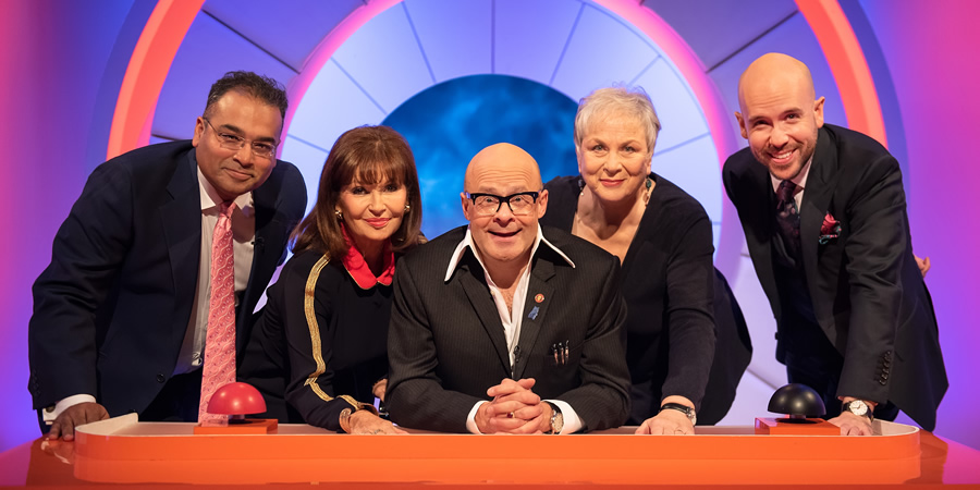 Harry Hill's Alien Fun Capsule. Image shows from L to R: Krishnan Guru-Murthy, Stephanie Beacham, Harry Hill, Pam Ferris, Tom Allen. Copyright: Nit TV. Harry Hill's Alien Fun Capsule. Image shows from L to R: Krishnan Guru-Murthy, Stephanie Beacham, Harry Hill, Pam Ferris, Tom Allen. Copyright: Nit TV.