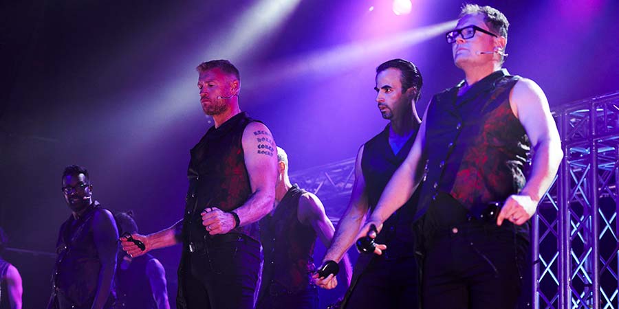 A League Of Their Own. Image shows from L to R: Romesh Ranganathan, Andrew Flintoff, Alan Carr. Copyright: CPL Productions. A League Of Their Own. Image shows from L to R: Romesh Ranganathan, Andrew Flintoff, Alan Carr. Copyright: CPL Productions.
