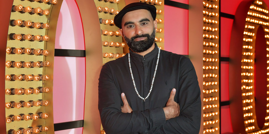 Live At The Apollo. Tez Ilyas. Copyright: Open Mike Productions. Live At The Apollo. Tez Ilyas. Copyright: Open Mike Productions.