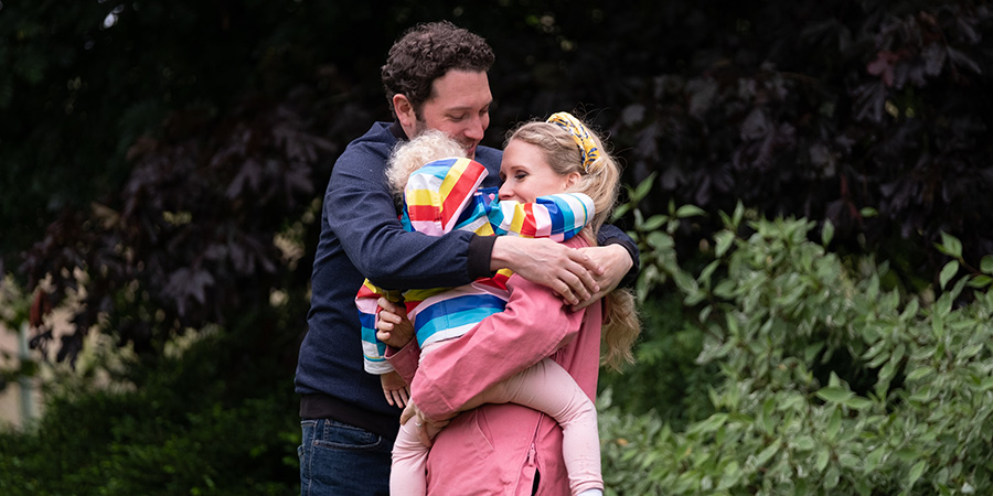 Meet The Richardsons. Image shows from L to R: Jon (Jon Richardson), Lucy (Lucy Beaumont). Meet The Richardsons. Image shows from L to R: Jon (Jon Richardson), Lucy (Lucy Beaumont).