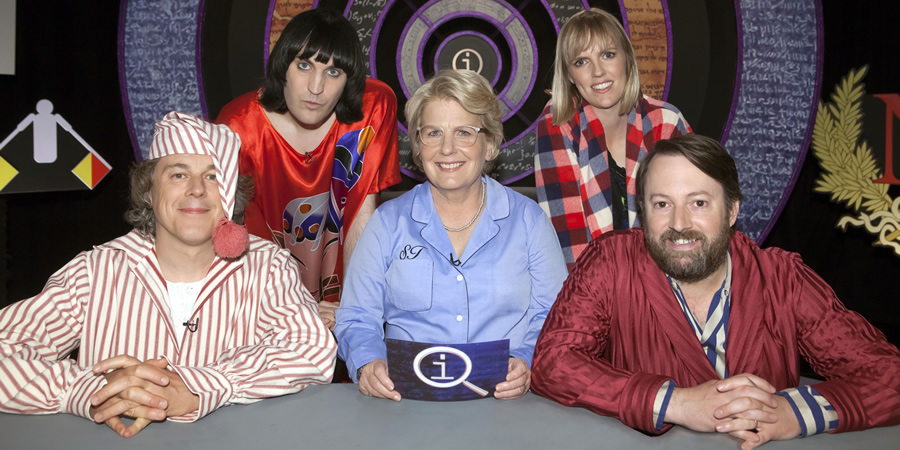 QI. Image shows from L to R: Alan Davies, Noel Fielding, Sandi Toksvig, Holly Walsh, David Mitchell. Copyright: TalkbackThames. QI. Image shows from L to R: Alan Davies, Noel Fielding, Sandi Toksvig, Holly Walsh, David Mitchell. Copyright: TalkbackThames.