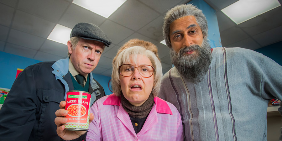 Still Game. Image shows from L to R: Tam Mullen (Mark Cox), Isa Drennan (Jane McCarry), Navid Harrid (Sanjeev Kohli). Still Game. Image shows from L to R: Tam Mullen (Mark Cox), Isa Drennan (Jane McCarry), Navid Harrid (Sanjeev Kohli).