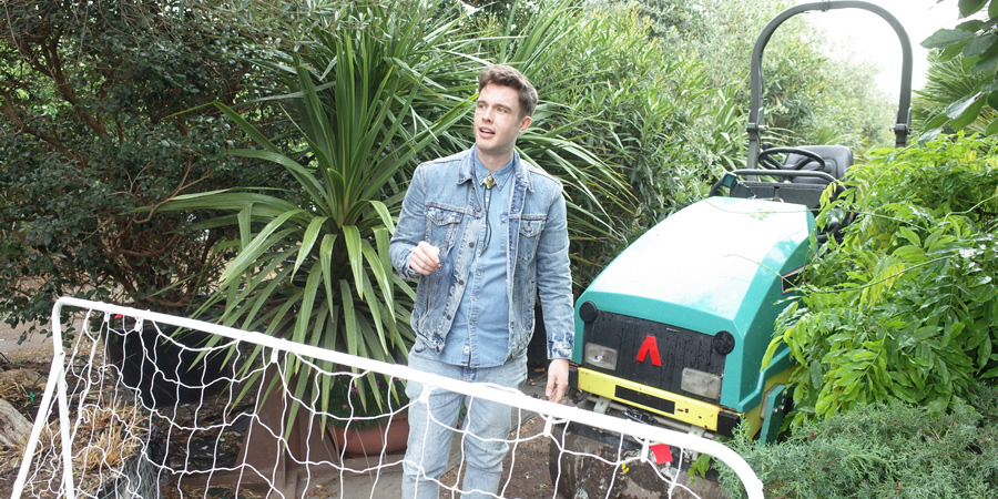 Taskmaster. Ed Gamble. Copyright: Avalon Television. Taskmaster. Ed Gamble. Copyright: Avalon Television.