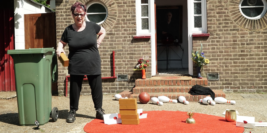 taskmaster jo brand