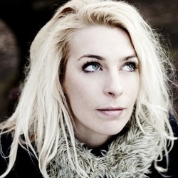 Sara Pascoe vs the Apocalypse. Sara Pascoe. Sara Pascoe vs the Apocalypse. Sara Pascoe.