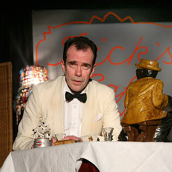 Casablanca: The Gin Joint Cut. Copyright: Goodnight Vienna Productions / Phil McIntyre Entertainment. Casablanca: The Gin Joint Cut. Copyright: Goodnight Vienna Productions / Phil McIntyre Entertainment.