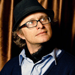 Simon Munnery: Fylm. Simon Munnery. Copyright: TalkbackThames. Simon Munnery: Fylm. Simon Munnery. Copyright: TalkbackThames.