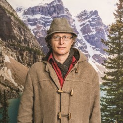 Simon Munnery: Standing Still. Simon Munnery. Simon Munnery: Standing Still. Simon Munnery.