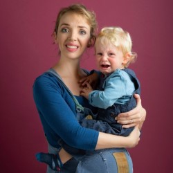 Motherhood: A Comedy. Tara Newton-Wordsworth. Motherhood: A Comedy. Tara Newton-Wordsworth.