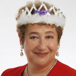 Amazing Adventures of Her Majesty at 90+. Carole Shaw. Amazing Adventures of Her Majesty at 90+. Carole Shaw.