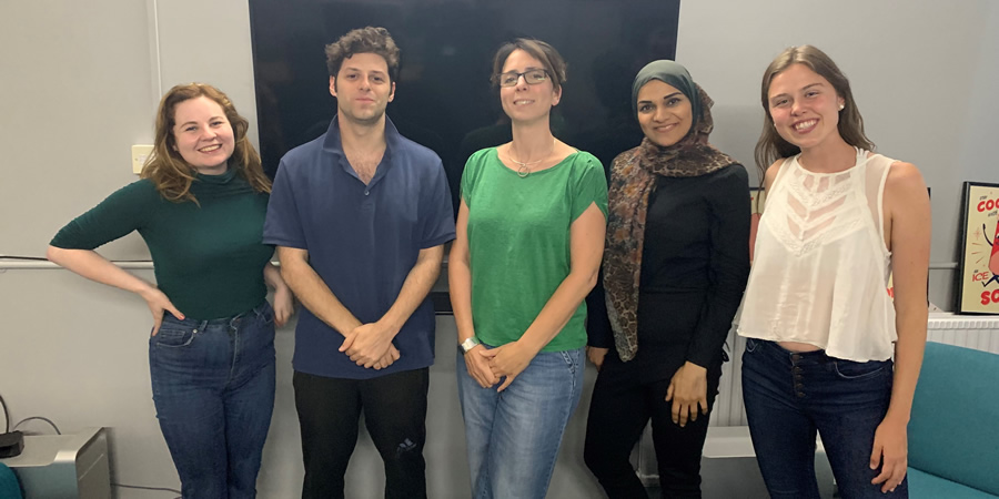 Content. Image shows from L to R: Rhiannon Shaw, Yiannis Vassilakis, Lorna Woolfson, Sadia Azmat, Kenagh Babcock. Copyright: Turtle Canyon Comedy. Content. Image shows from L to R: Rhiannon Shaw, Yiannis Vassilakis, Lorna Woolfson, Sadia Azmat, Kenagh Babcock. Copyright: Turtle Canyon Comedy.