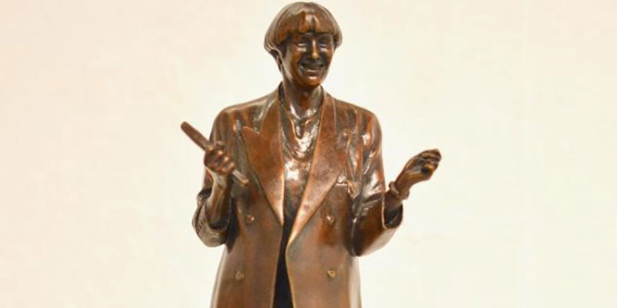 Mini statuette of Victoria Wood. Mini statuette of Victoria Wood.