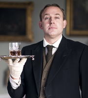 Blandings. Beach (Tim Vine). Copyright: Mammoth Screen. Blandings. Beach (Tim Vine). Copyright: Mammoth Screen.