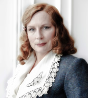 Blandings. Connie (Jennifer Saunders). Copyright: Mammoth Screen. Blandings. Connie (Jennifer Saunders). Copyright: Mammoth Screen.