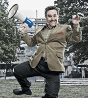 Campus. Jonty de Wolfe (Andy Nyman). Copyright: Monicker Pictures. Campus. Jonty de Wolfe (Andy Nyman). Copyright: Monicker Pictures.