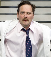 Green Wing. Alan Statham (Mark Heap). Copyright: Talkback Productions. Green Wing. Alan Statham (Mark Heap). Copyright: Talkback Productions.