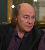 Ideal. Keith (Mick Miller). Copyright: Baby Cow Productions. Ideal. Keith (Mick Miller). Copyright: Baby Cow Productions.