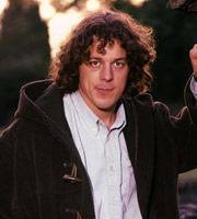 Jonathan Creek. Jonathan Creek (Alan Davies). Copyright: BBC. Jonathan Creek. Jonathan Creek (Alan Davies). Copyright: BBC.