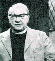 The Last Of The Baskets. Redvers Bodkin (Arthur Lowe). Copyright: Granada Television. The Last Of The Baskets. Redvers Bodkin (Arthur Lowe). Copyright: Granada Television.