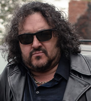 Undercover. Garabed (Ivan Kaye). Copyright: Bonafide Films / Baby Cow Productions. Undercover. Garabed (Ivan Kaye). Copyright: Bonafide Films / Baby Cow Productions.