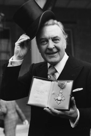 Donald Sinden receiving his CBE in 1979. Donald Sinden. Donald Sinden receiving his CBE in 1979. Donald Sinden.