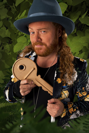 Through The Keyhole. Leigh Francis. Copyright: Talkback. Through The Keyhole. Leigh Francis. Copyright: Talkback.