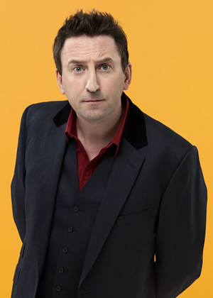 lee_mack_yellow_420.jpg