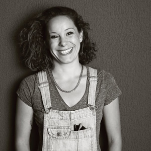 Suzi Ruffell. Suzi Ruffell.
