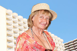 Benidorm. Jacqueline Stewart (Janine Duvitski). Copyright: Tiger Aspect Productions. Benidorm. Jacqueline Stewart (Janine Duvitski). Copyright: Tiger Aspect Productions.