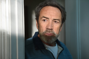 Bounty Hunters. Nigel Walker (Robert Lindsay). Copyright: Cave Bear Productions. Bounty Hunters. Nigel Walker (Robert Lindsay). Copyright: Cave Bear Productions.