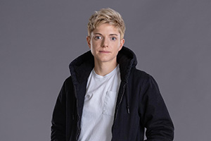 Feel Good. Mae (Mae Martin). Feel Good. Mae (Mae Martin).