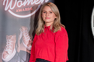 Izzy Askwith wins Funny Women Awards 2020 competition