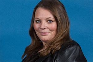 Joanna Scanlan.