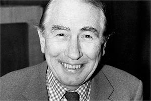 Peter Jones. Copyright: BBC. Peter Jones. Copyright: BBC.