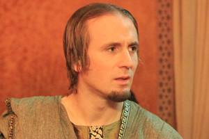 Plebs. Aurelius (Tom Basden). Copyright: RISE Films. Plebs. Aurelius (Tom Basden). Copyright: RISE Films.