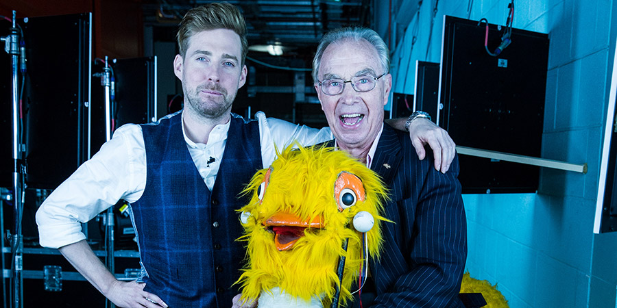 Image shows from L to R: Ricky Wilson, Bernie Clifton. Copyright: Talpa. Image shows from L to R: Ricky Wilson, Bernie Clifton. Copyright: Talpa.
