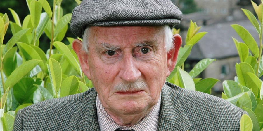 Last Of The Summer Wine. Howard Sibshaw (Robert Fyfe). Copyright: BBC. Last Of The Summer Wine. Howard Sibshaw (Robert Fyfe). Copyright: BBC.