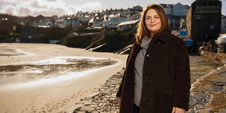 Ruth Jones. Ruth Jones.