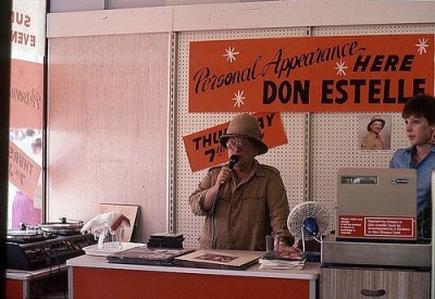 Don Estelle. Don Estelle.